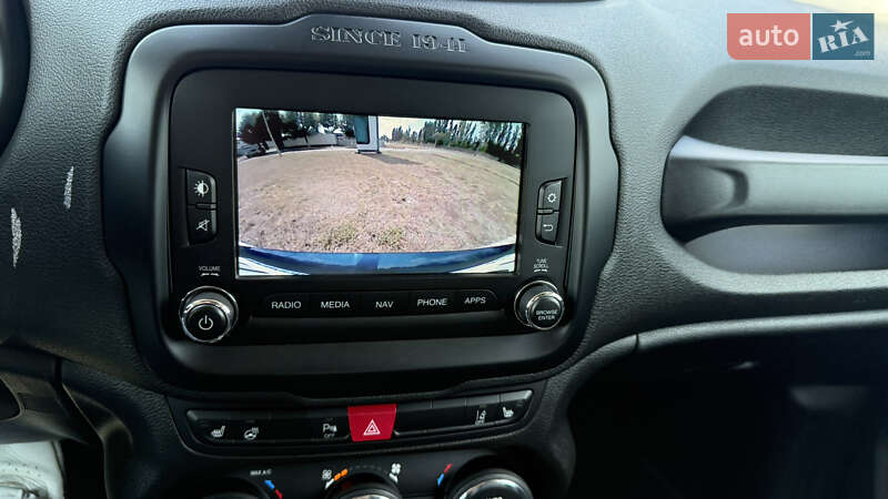 Позашляховик / Кросовер Jeep Renegade 2016 в Києві