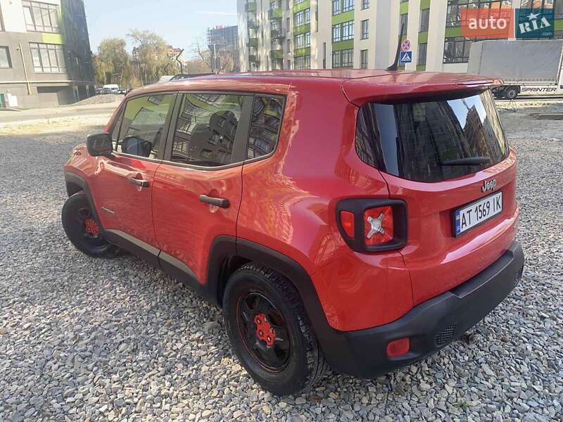 Внедорожник / Кроссовер Jeep Renegade 2015 в Ивано-Франковске
