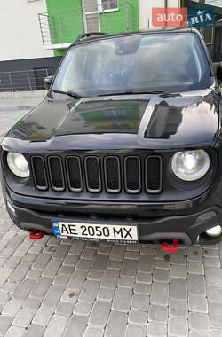 Позашляховик / Кросовер Jeep Renegade 2017 в  фото 6 Позашляховик / Кросовер Jeep Renegade 2017 в
