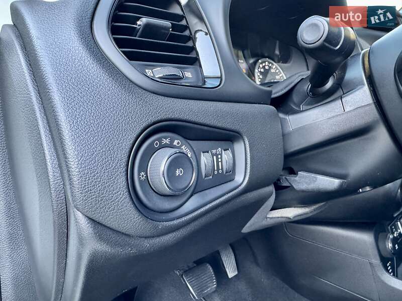 Позашляховик / Кросовер Jeep Renegade 2017 в Одесі фото 32 Позашляховик / Кросовер Jeep Renegade 2017 в Одесі