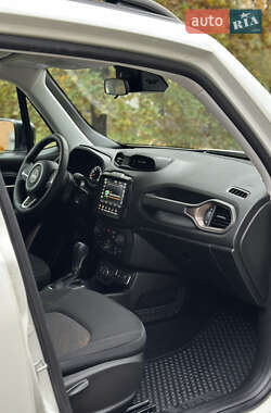 Позашляховик / Кросовер Jeep Renegade 2023 в 