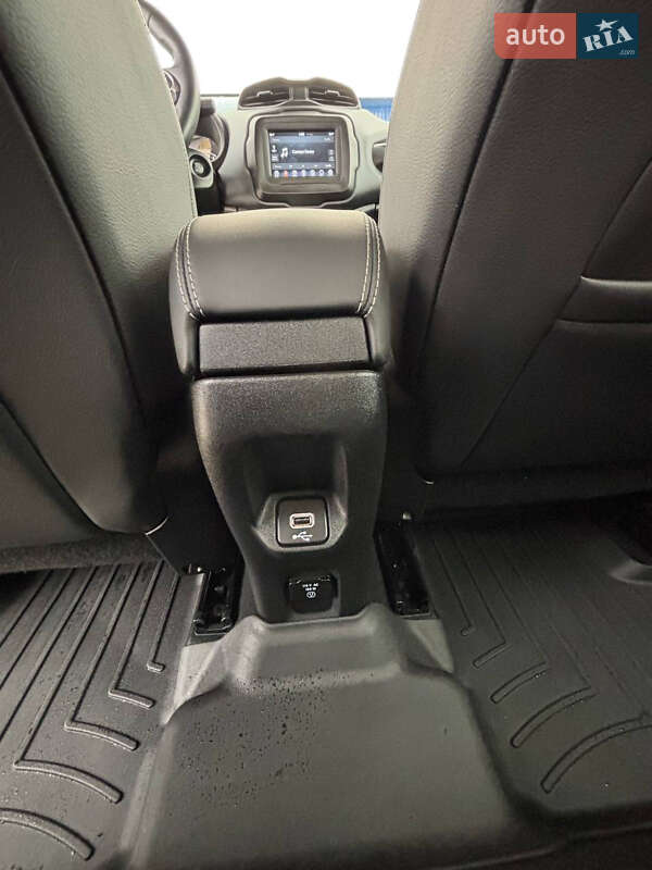Внедорожник / Кроссовер Jeep Renegade 2020 в Киеве фото 21 Внедорожник / Кроссовер Jeep Renegade 2020 в Киеве