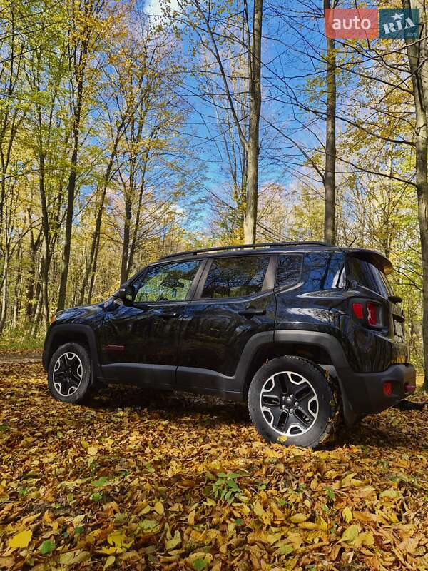 Внедорожник / Кроссовер Jeep Renegade 2016 в Чорткове