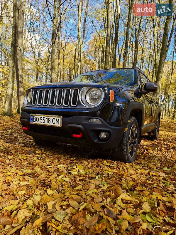 Внедорожник / Кроссовер Jeep Renegade 2016 в Чорткове