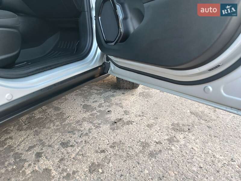 Внедорожник / Кроссовер Jeep Renegade 2017 в Полтаве фото 24 Внедорожник / Кроссовер Jeep Renegade 2017 в Полтаве