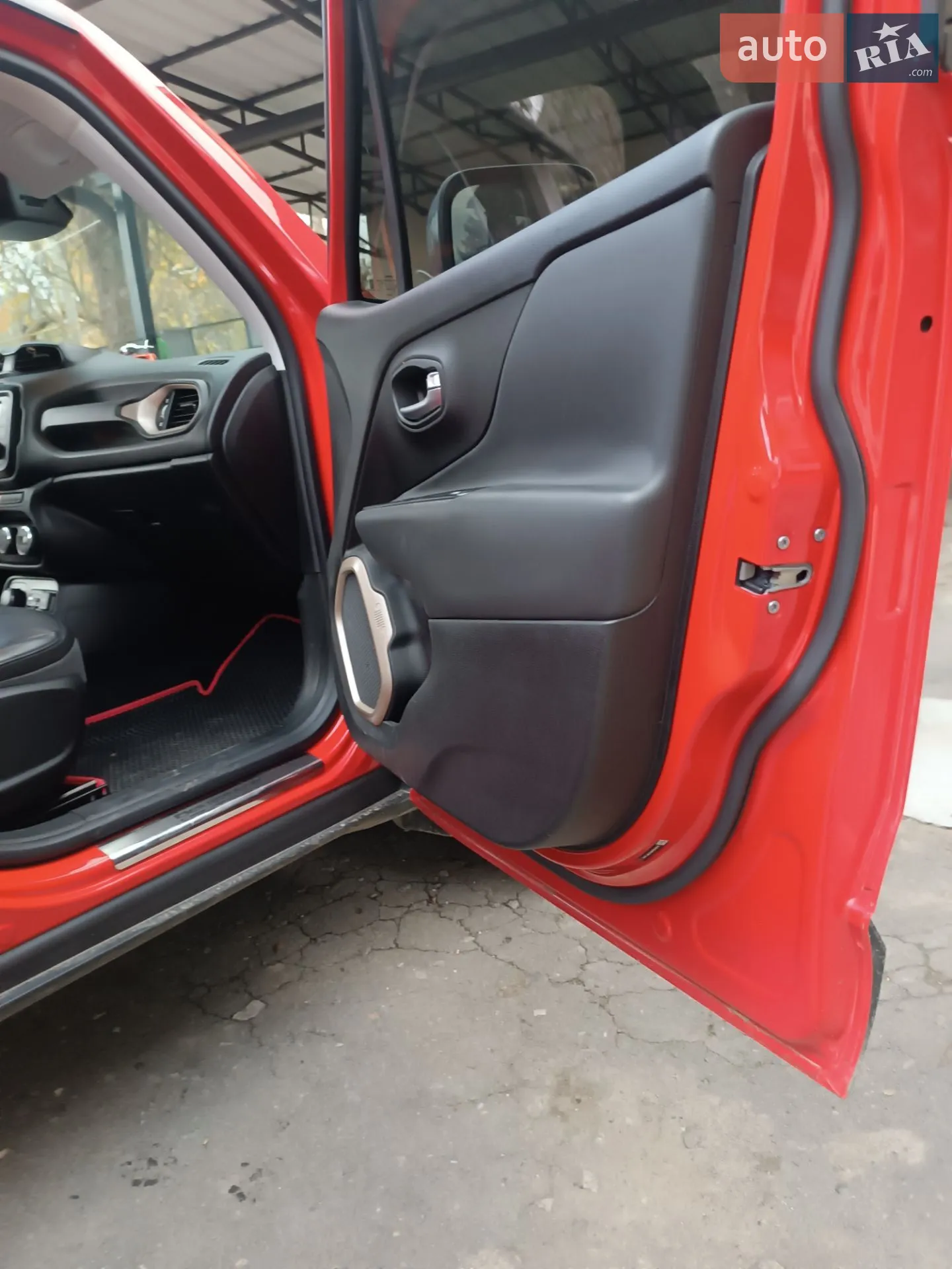 2015 Jeep Renegade - мініатюра 33