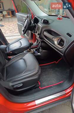 Позашляховик / Кросовер Jeep Renegade 2015 в Бару