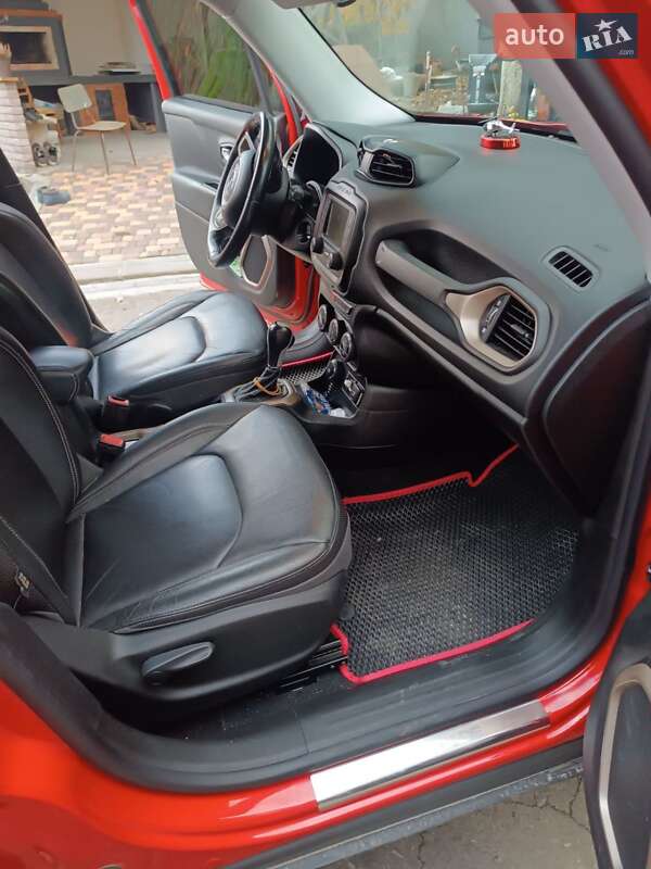 Позашляховик / Кросовер Jeep Renegade 2015 в Бару фото 2 Позашляховик / Кросовер Jeep Renegade 2015 в Бару