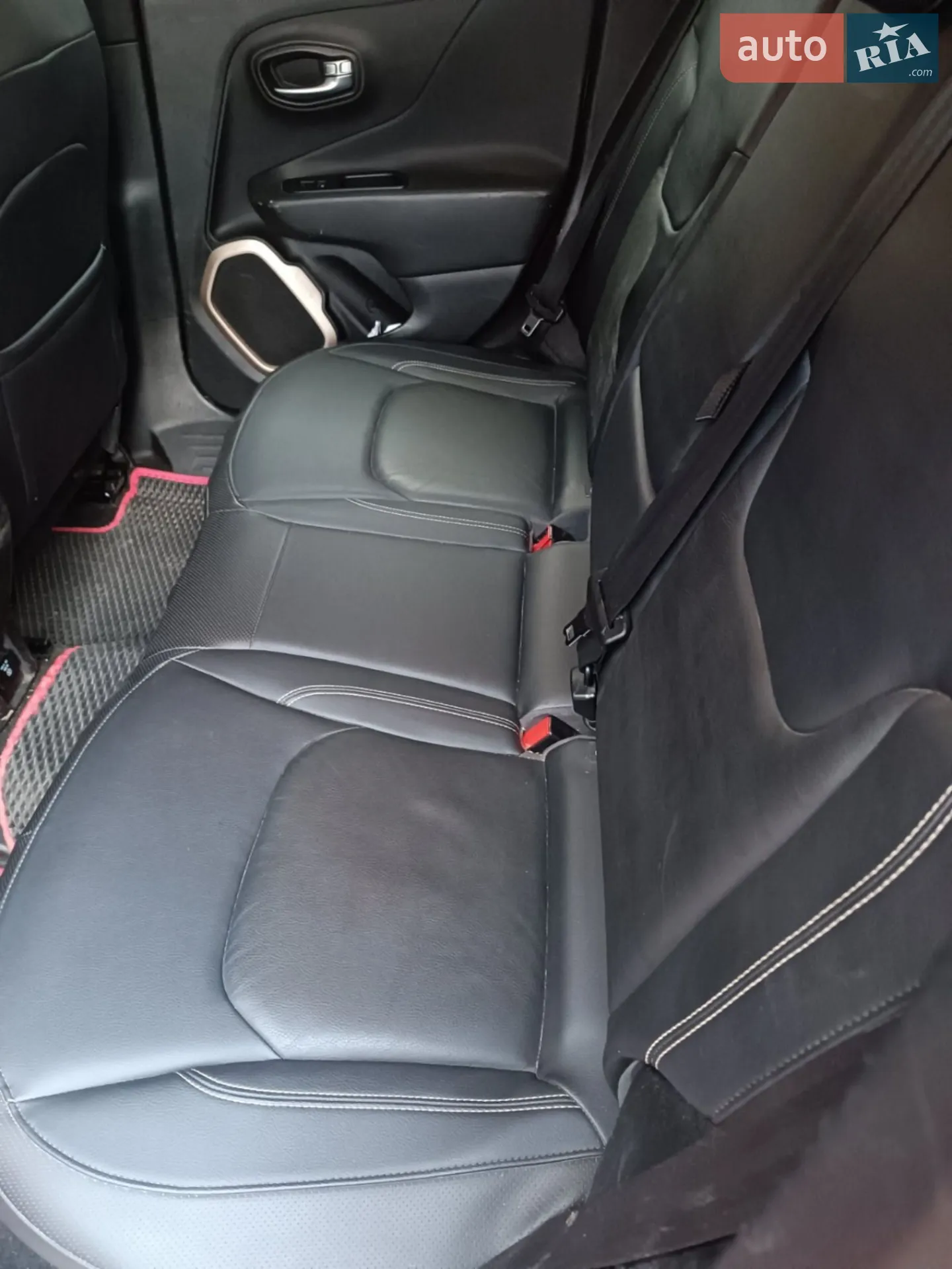 2015 Jeep Renegade - мініатюра 11