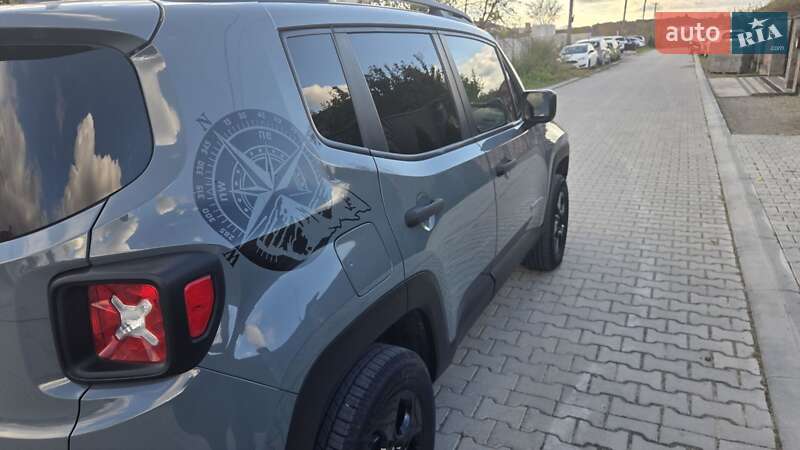 Позашляховик / Кросовер Jeep Renegade 2017 в Львові