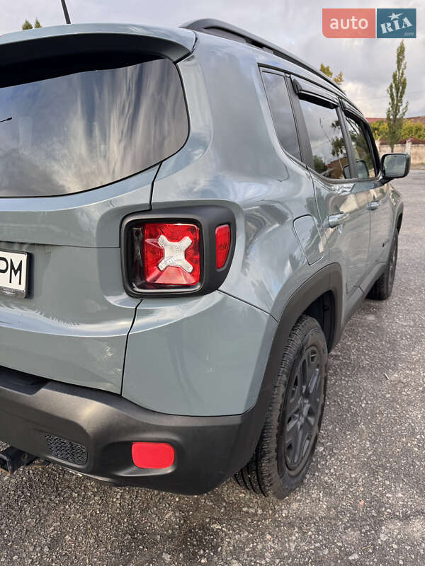 Внедорожник / Кроссовер Jeep Renegade 2018 в Киеве