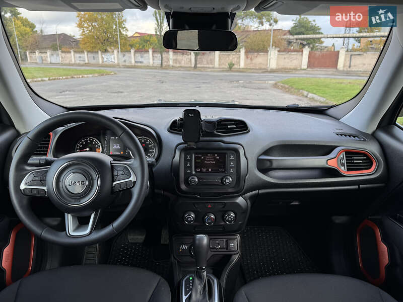 Внедорожник / Кроссовер Jeep Renegade 2018 в Киеве