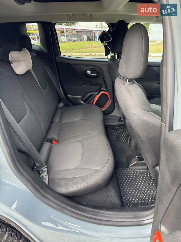 Внедорожник / Кроссовер Jeep Renegade 2018 в Киеве