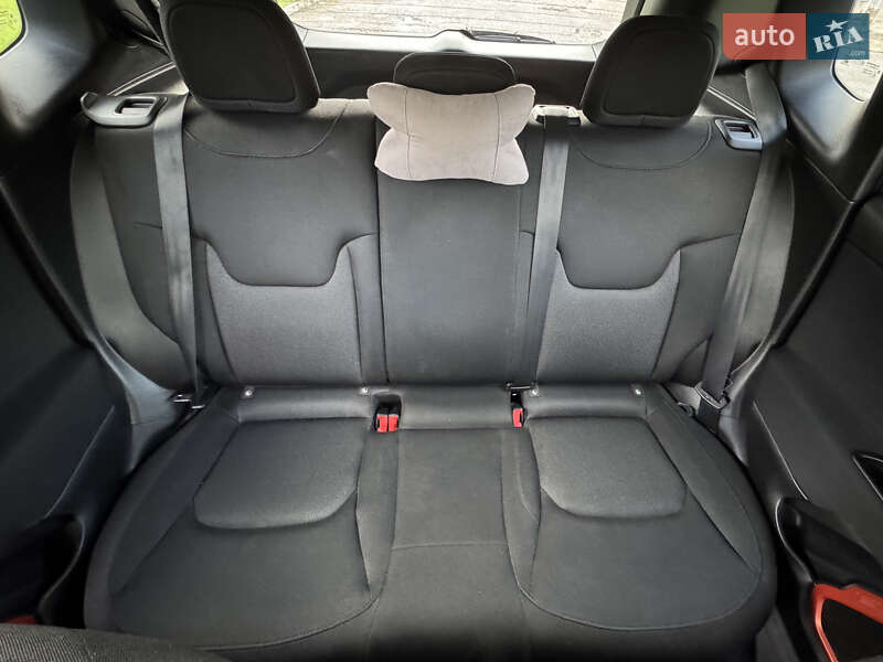 Внедорожник / Кроссовер Jeep Renegade 2018 в Киеве