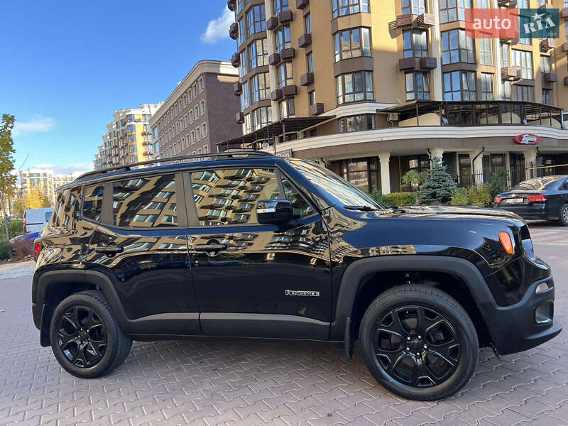 Позашляховик / Кросовер Jeep Renegade 2016 в Києві