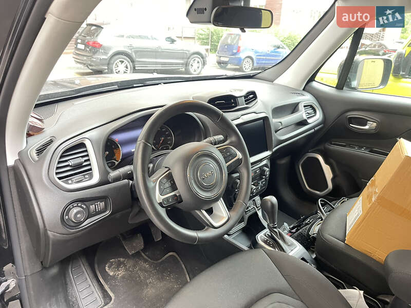 Внедорожник / Кроссовер Jeep Renegade 2018 в Киеве