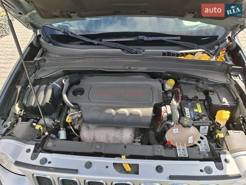 Позашляховик / Кросовер Jeep Renegade 2016 в Новодністровську фото 16 Позашляховик / Кросовер Jeep Renegade 2016 в Новодністровську