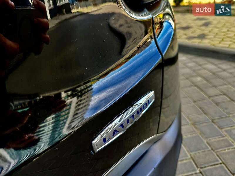 Позашляховик / Кросовер Jeep Renegade 2015 в Одесі фото 24 Позашляховик / Кросовер Jeep Renegade 2015 в Одесі