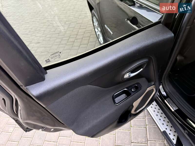 Позашляховик / Кросовер Jeep Renegade 2015 в Одесі фото 61 Позашляховик / Кросовер Jeep Renegade 2015 в Одесі