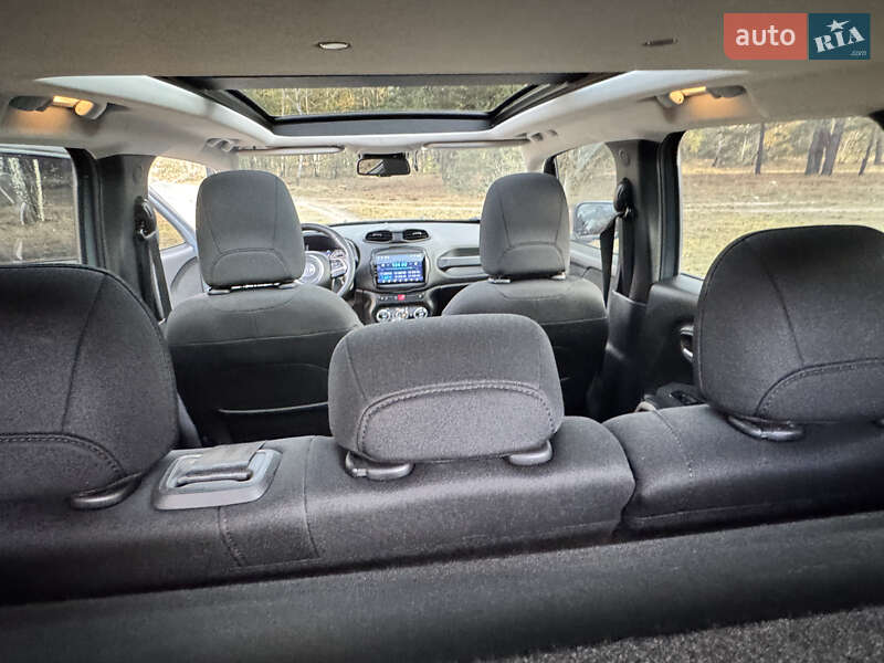 Внедорожник / Кроссовер Jeep Renegade 2017 в Киеве фото 20 Внедорожник / Кроссовер Jeep Renegade 2017 в Киеве