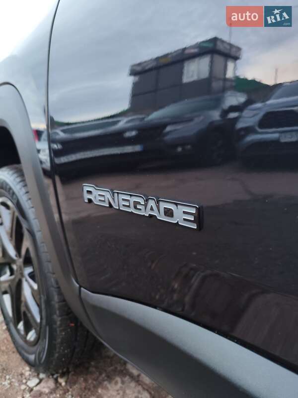 Внедорожник / Кроссовер Jeep Renegade 2016 в Чернигове фото 13 Внедорожник / Кроссовер Jeep Renegade 2016 в Чернигове