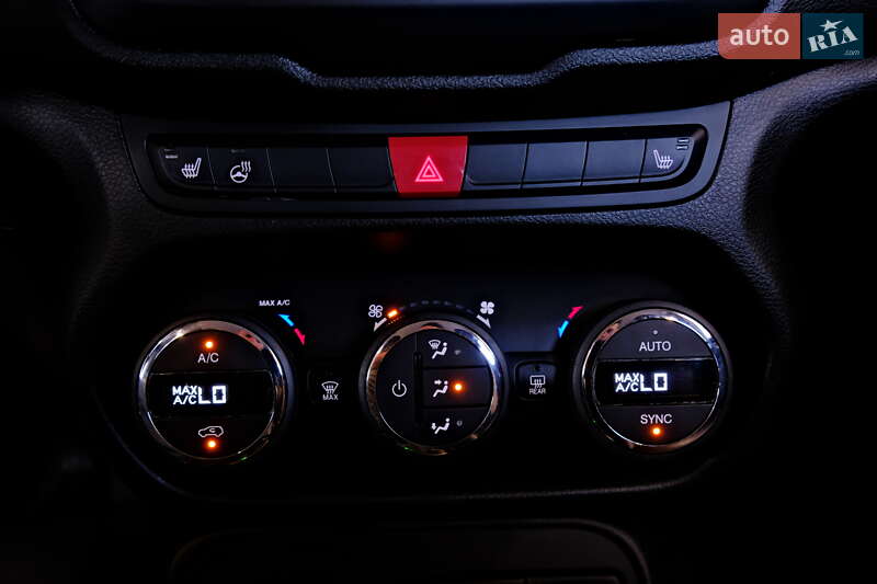 Позашляховик / Кросовер Jeep Renegade 2017 в Одесі