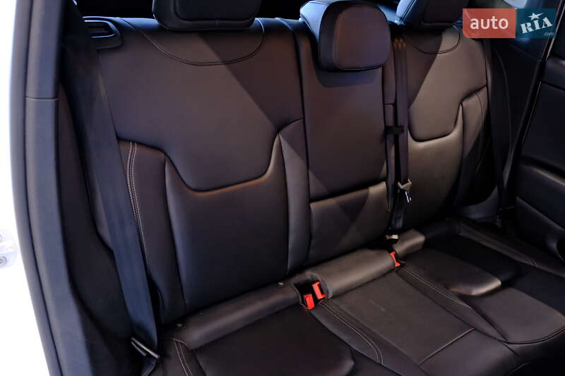 Позашляховик / Кросовер Jeep Renegade 2017 в Одесі