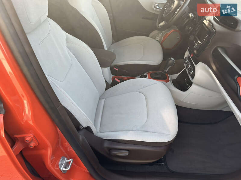 Внедорожник / Кроссовер Jeep Renegade 2016 в Черновцах фото 27 Внедорожник / Кроссовер Jeep Renegade 2016 в Черновцах