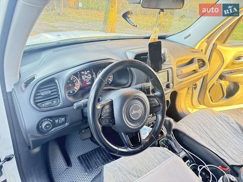 Внедорожник / Кроссовер Jeep Renegade 2017 в Калуше фото 9 Внедорожник / Кроссовер Jeep Renegade 2017 в Калуше