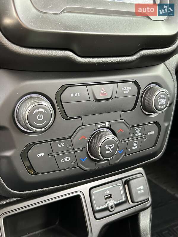 Позашляховик / Кросовер Jeep Renegade 2018 в Сумах фото 27 Позашляховик / Кросовер Jeep Renegade 2018 в Сумах