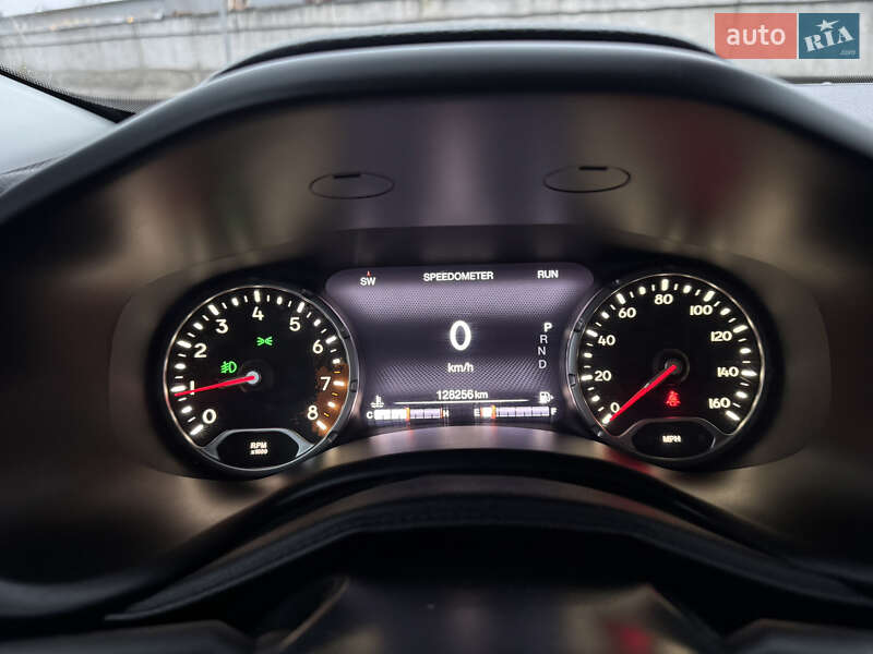 Внедорожник / Кроссовер Jeep Renegade 2016 в Киеве