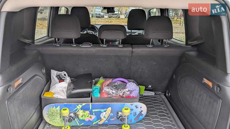 Внедорожник / Кроссовер Jeep Renegade 2015 в Днепре фото 14 Внедорожник / Кроссовер Jeep Renegade 2015 в Днепре