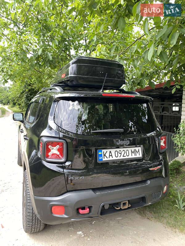 Внедорожник / Кроссовер Jeep Renegade 2016 в Каневе