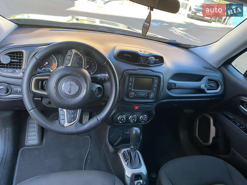 Внедорожник / Кроссовер Jeep Renegade 2017 в Киеве