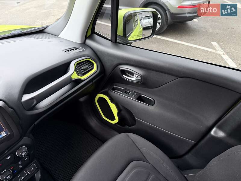 Внедорожник / Кроссовер Jeep Renegade 2018 в Киеве фото 25 Внедорожник / Кроссовер Jeep Renegade 2018 в Киеве