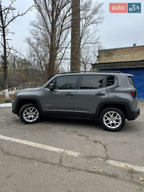 Позашляховик / Кросовер Jeep Renegade 2019 в Києві фото 7 Позашляховик / Кросовер Jeep Renegade 2019 в Києві