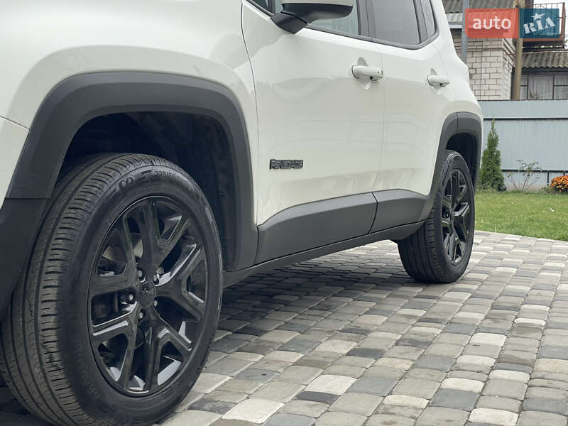 Внедорожник / Кроссовер Jeep Renegade 2017 в Лубнах