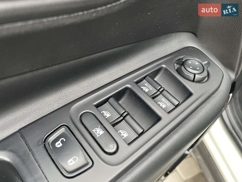 Внедорожник / Кроссовер Jeep Renegade 2017 в Лубнах