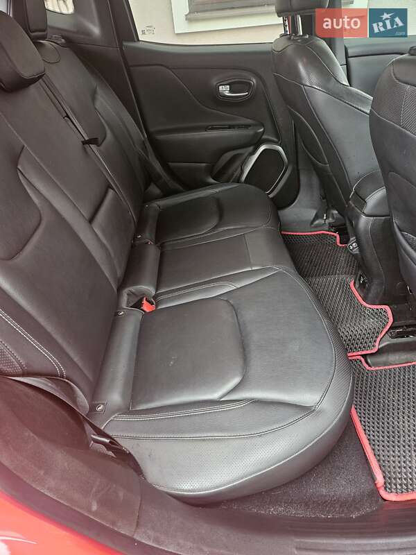 Позашляховик / Кросовер Jeep Renegade 2018 в Черкасах фото 18 Позашляховик / Кросовер Jeep Renegade 2018 в Черкасах