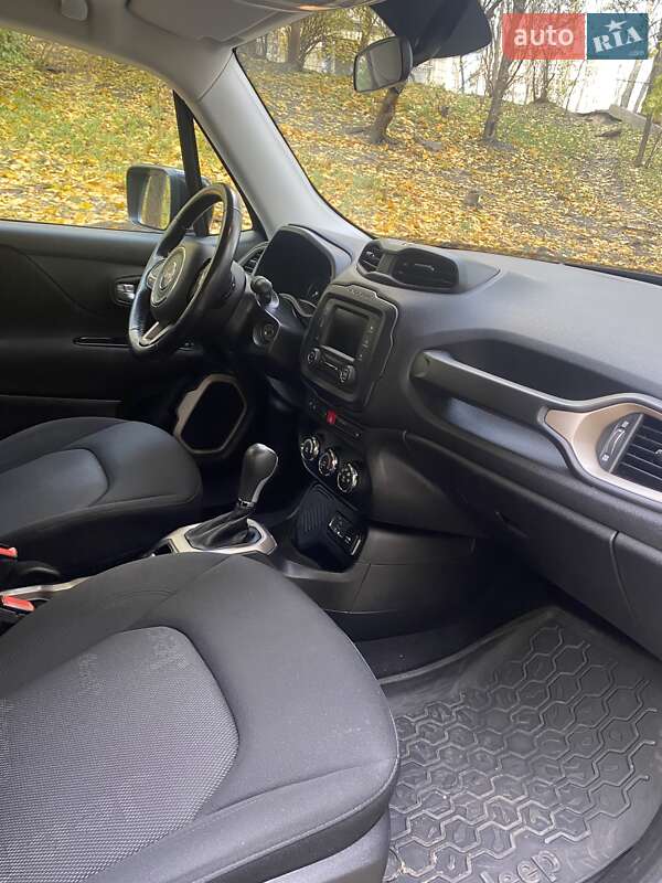 Позашляховик / Кросовер Jeep Renegade 2016 в Києві