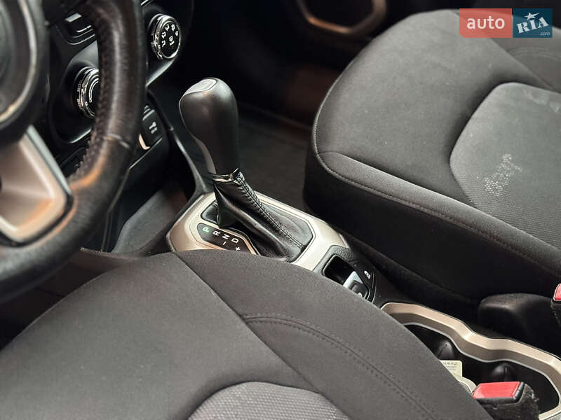 Позашляховик / Кросовер Jeep Renegade 2015 в Одесі