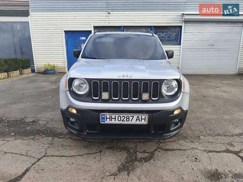 Позашляховик / Кросовер Jeep Renegade 2016 в Одесі