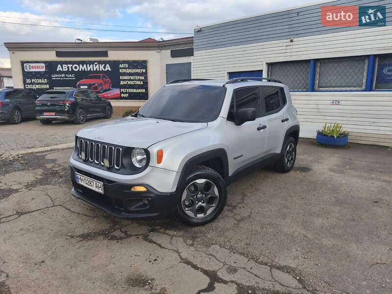 Позашляховик / Кросовер Jeep Renegade 2016 в Одесі