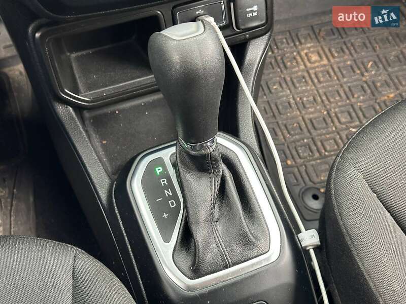 Позашляховик / Кросовер Jeep Renegade 2019 в Києві фото 18 Позашляховик / Кросовер Jeep Renegade 2019 в Києві