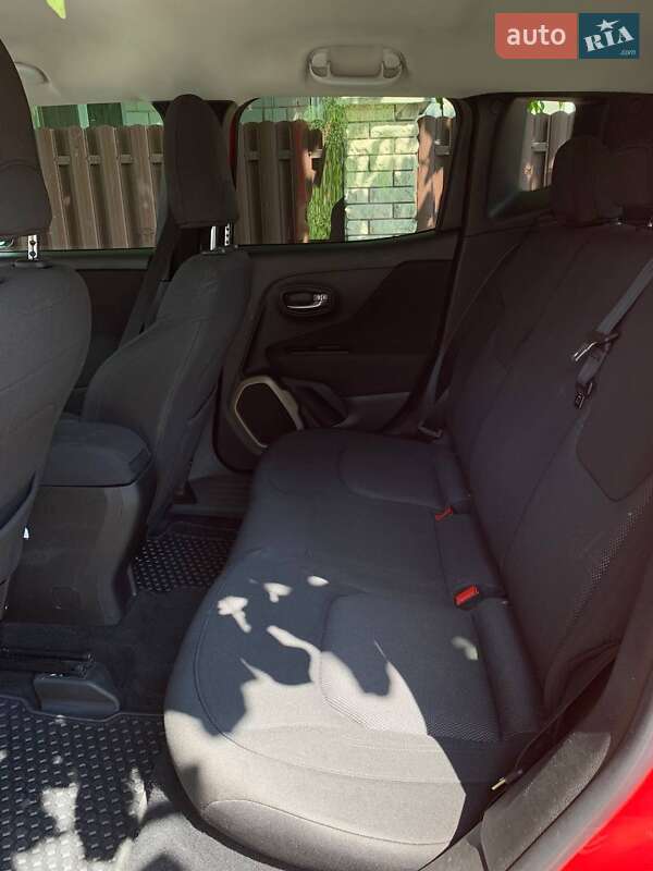 Внедорожник / Кроссовер Jeep Renegade 2015 в Борисполе