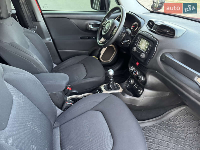 Внедорожник / Кроссовер Jeep Renegade 2015 в Харькове