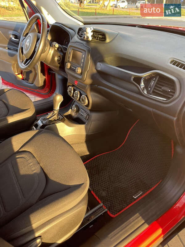 Внедорожник / Кроссовер Jeep Renegade 2017 в Броварах