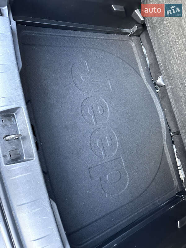 Внедорожник / Кроссовер Jeep Renegade 2019 в Киеве