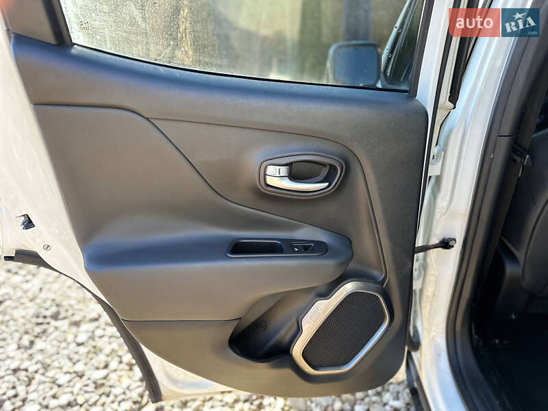 Внедорожник / Кроссовер Jeep Renegade 2018 в Львове