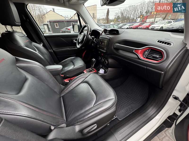 Внедорожник / Кроссовер Jeep Renegade 2016 в Виннице